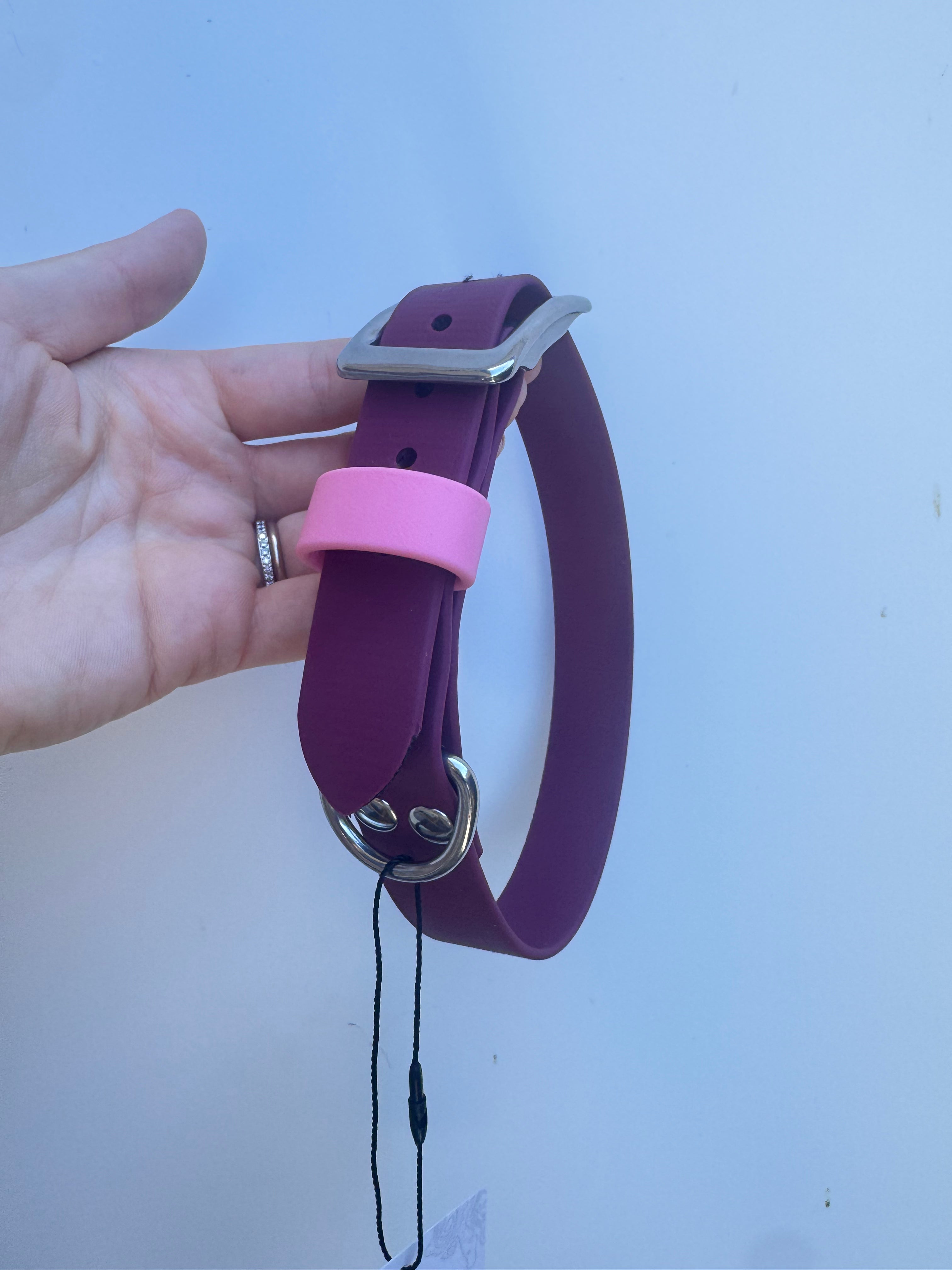 L (40-47cm neck) Burgundy/Pastel Pink collar