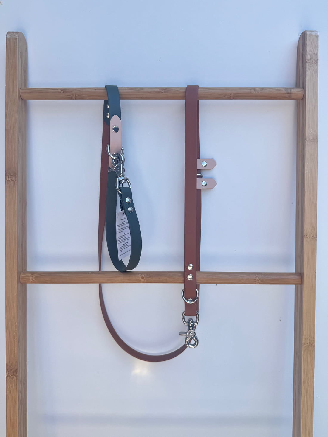 Light Brown/Moss/Sand Multifunctional Lead