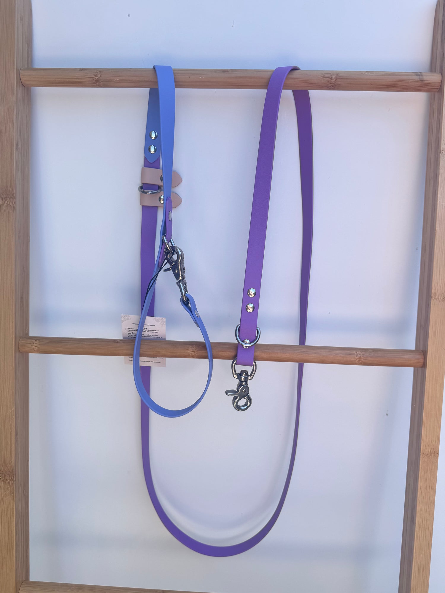 Periwinkle/Amethyst/Sand Multifunctional Lead