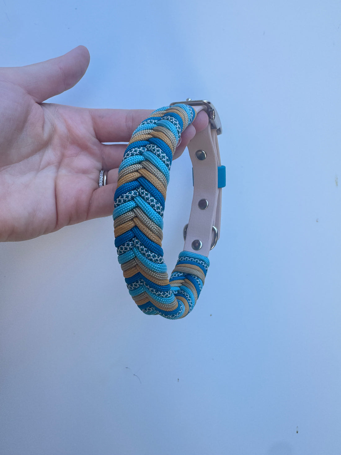 S (33-40cm) Sand/Blue Collar (Nickel silver hardware, not waterproof)