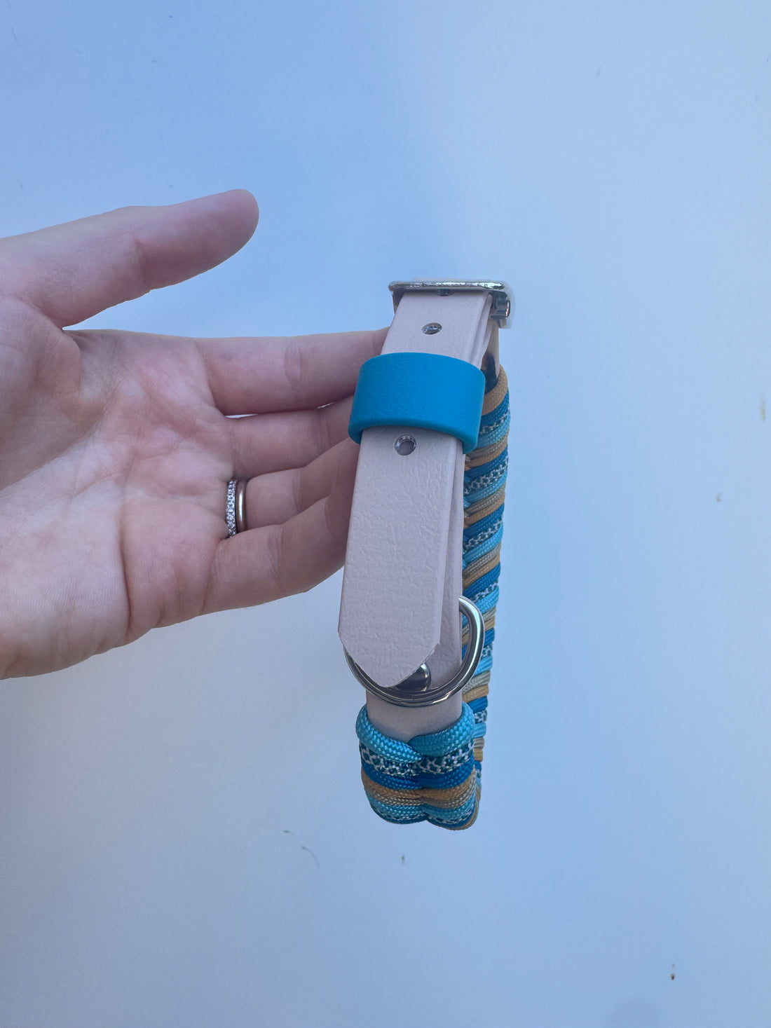 S (33-40cm) Sand/Blue Collar (Nickel silver hardware, not waterproof)